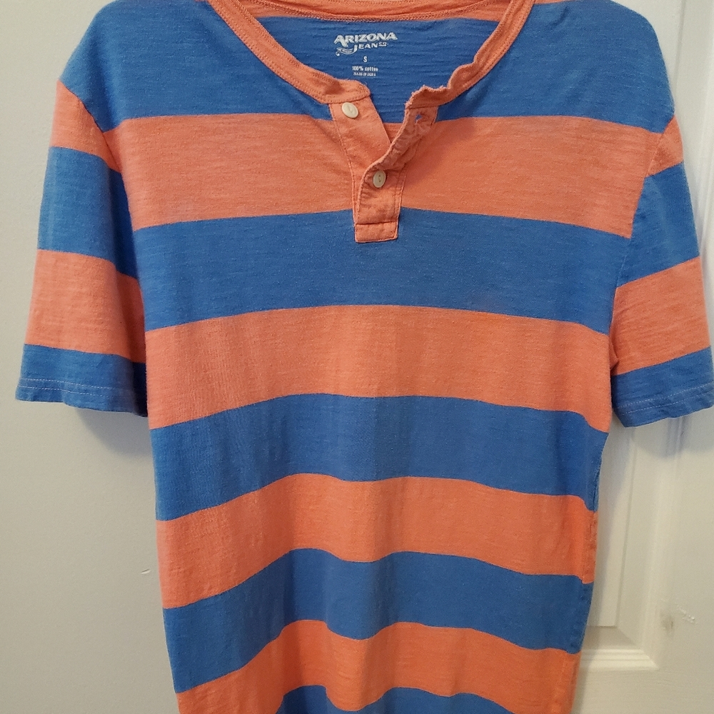 Blue&Pink Striped 2 button Tee